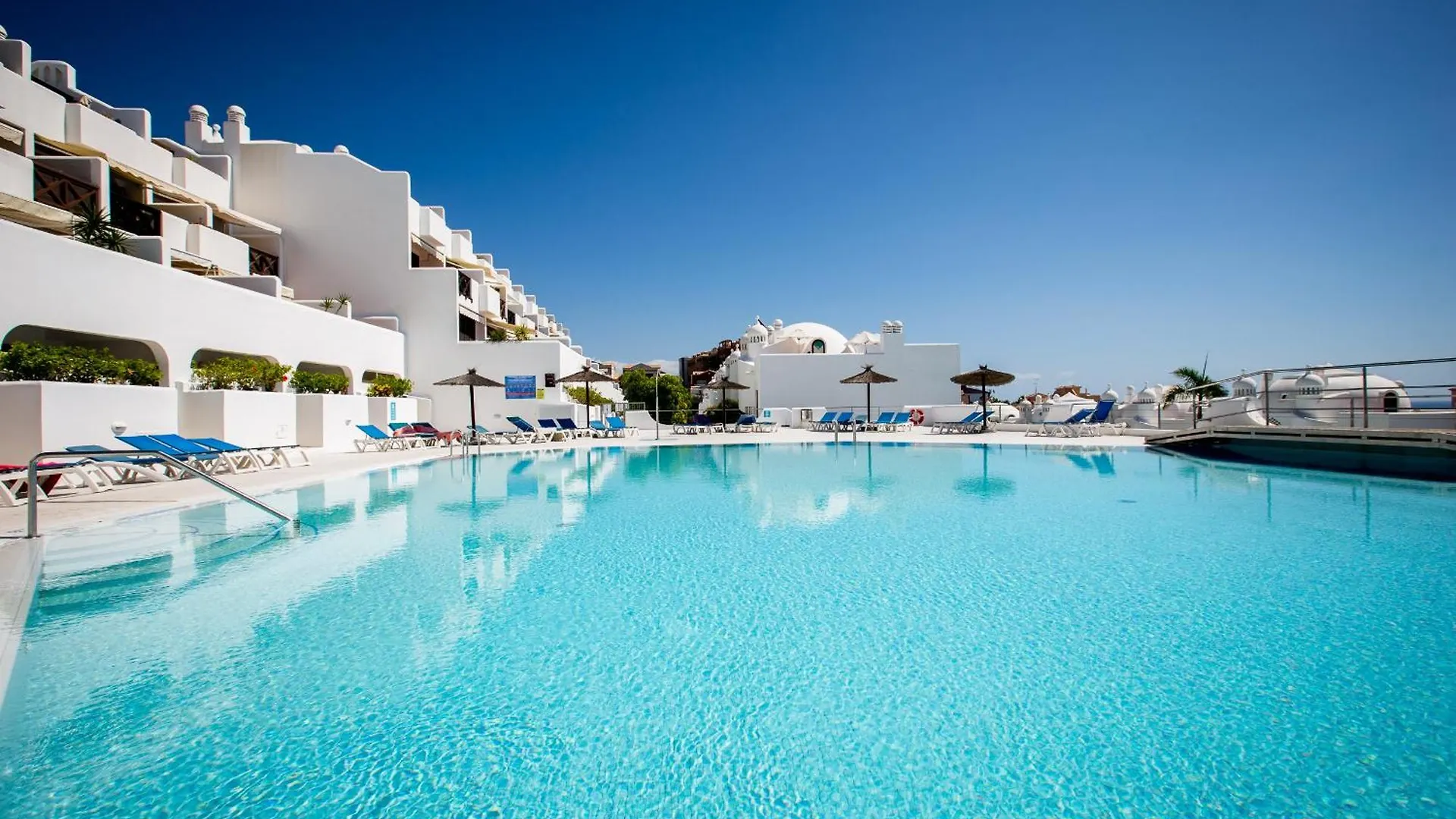Apartment Go2Tenerife Apart'Manon Duplex W/ Solarium, Pools & Sea View Costa Adeje